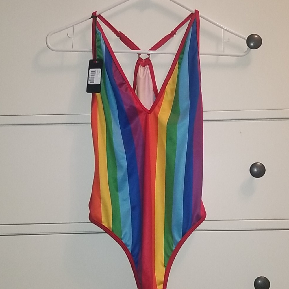 Cute Rainbow Bodysuit 🌈